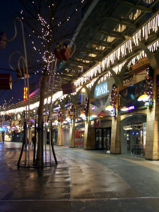 Shopping center in Rotterdam (The Netherlands) at Christmas